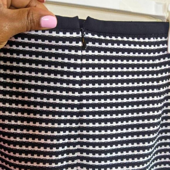 Nine West Pencil Skirt Women's Size 8 Black White Textured Stretch Slim Fit - Picture 5 of 14